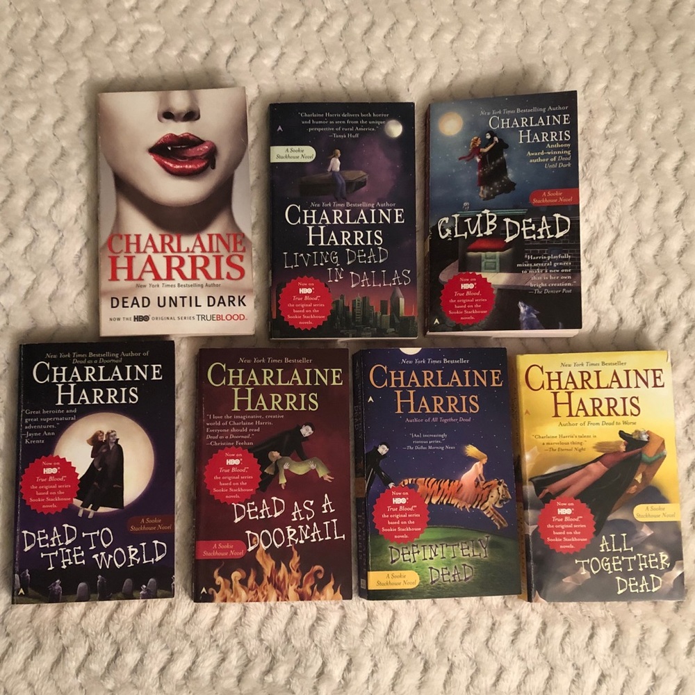 8 Sookie Stackhouse Books⚰️By Charlaine Harris